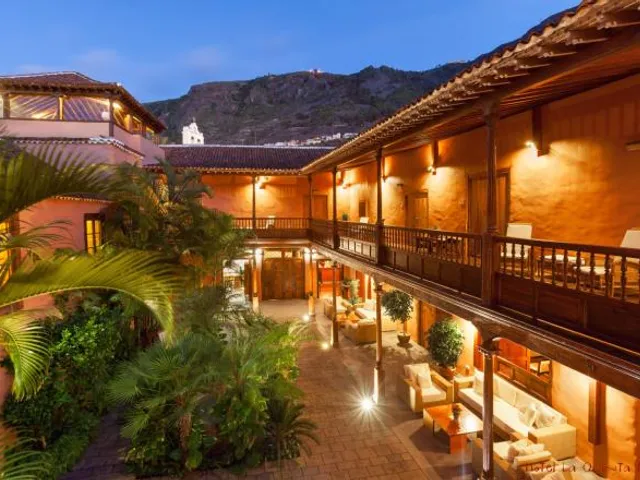 La Quinta Roja