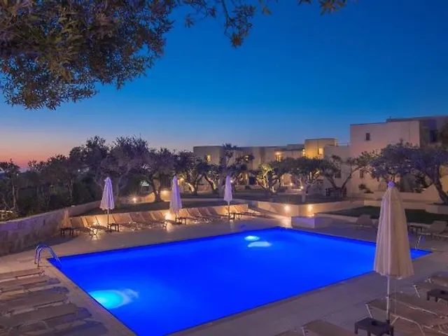 Ourania Apartments Hotel