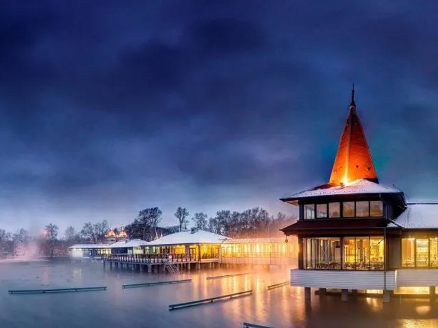 Hotel Carbona Thermal Spa