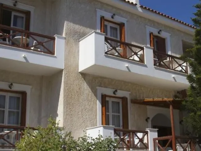 Hotel Rania Beach