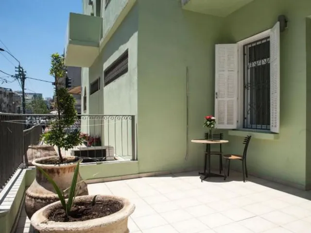 Liber Tel Aviv Sea Shore Suites