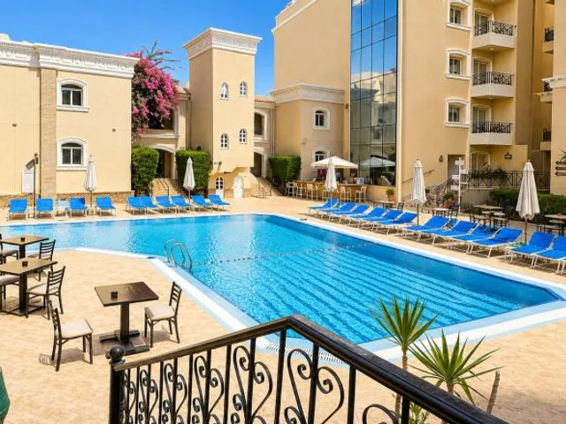 Elysees Dream Beach Hotel