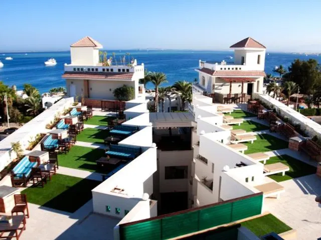 Elaria Hotel