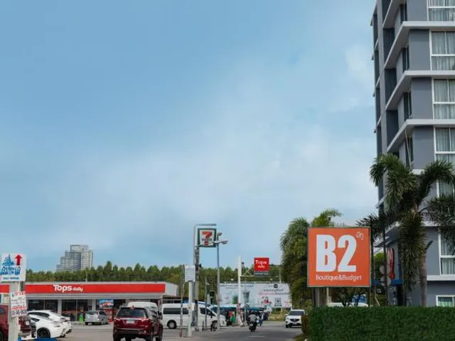 B2 Jomtien Pattaya Boutique & Budget Hotel