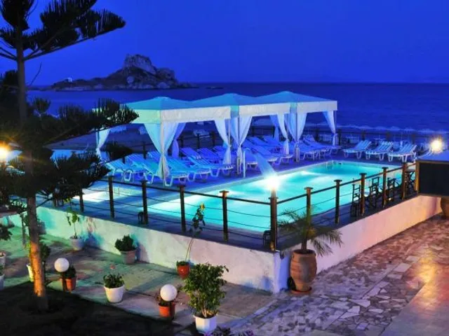 Sacallis Inn Beach Hotel