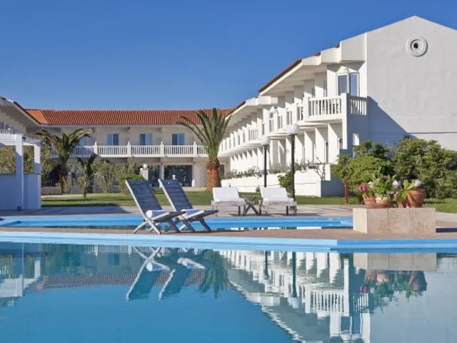 Mrs Chryssana Beach Hotel