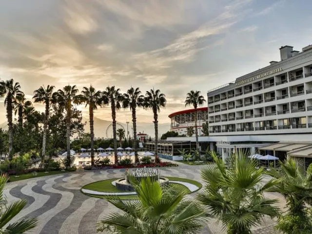 Nashira City Resort Hotel