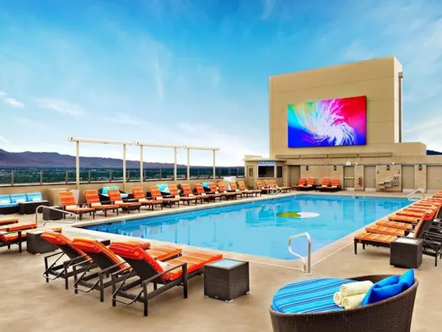 The STRAT Hotel, Casino & Tower