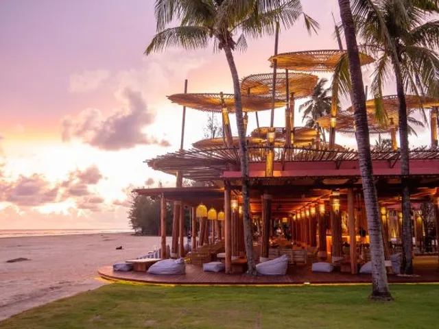 Apsara Beachfront Resort and Villa