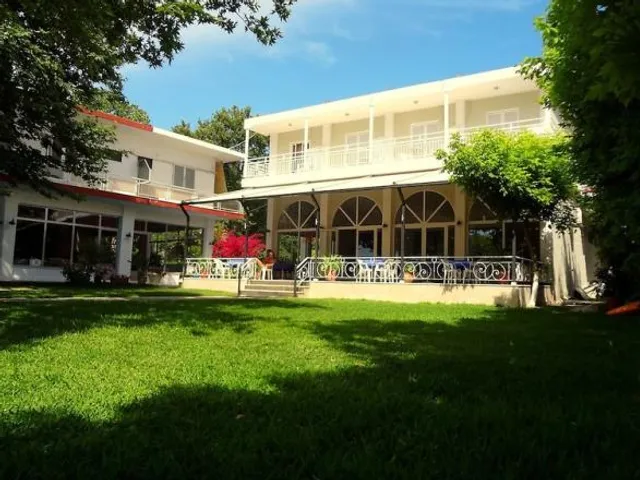 Hotel Avra Beach