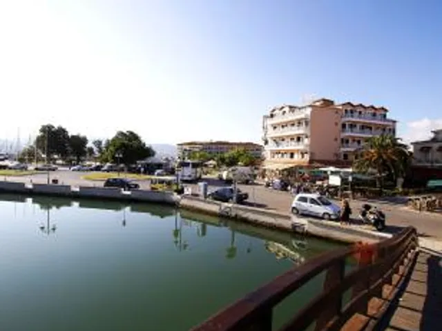 Nirikos Hotel