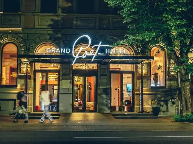 Grand Poet Hotel By Semarah