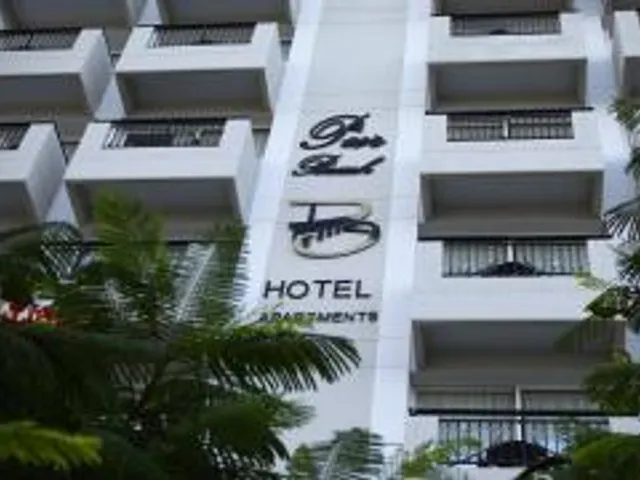 Pier Beach Hotel Apts