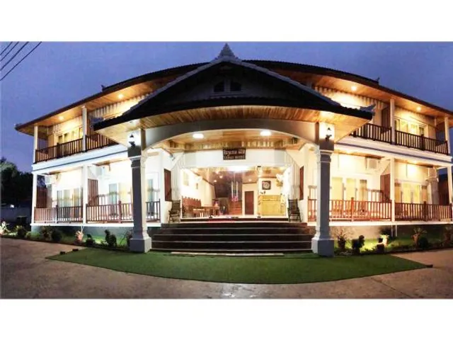 Leego Hotel