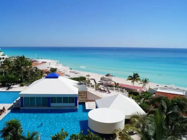 Hotel Solymar Cancun Beach Resort