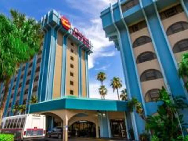Clarion Inn & Suites Miami Airport