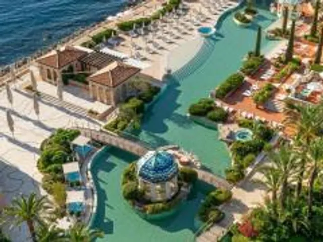 Monte-Carlo Bay Hotel & Resort