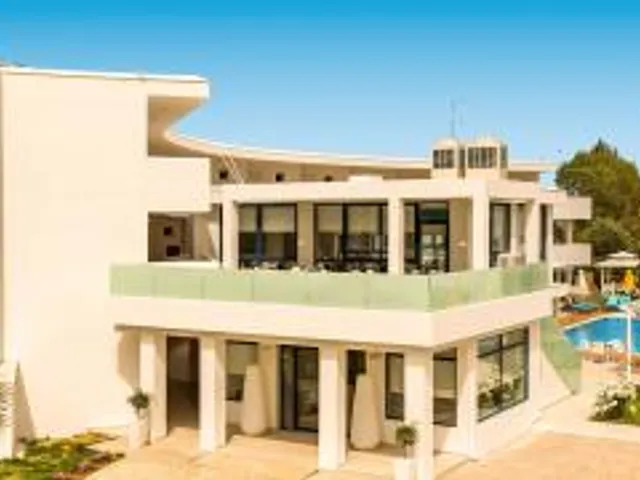 Nasos Hotel & Resort