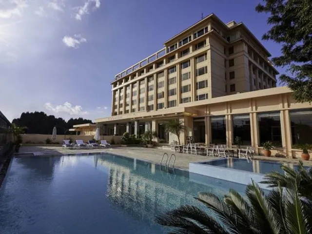 The Everest Hotel