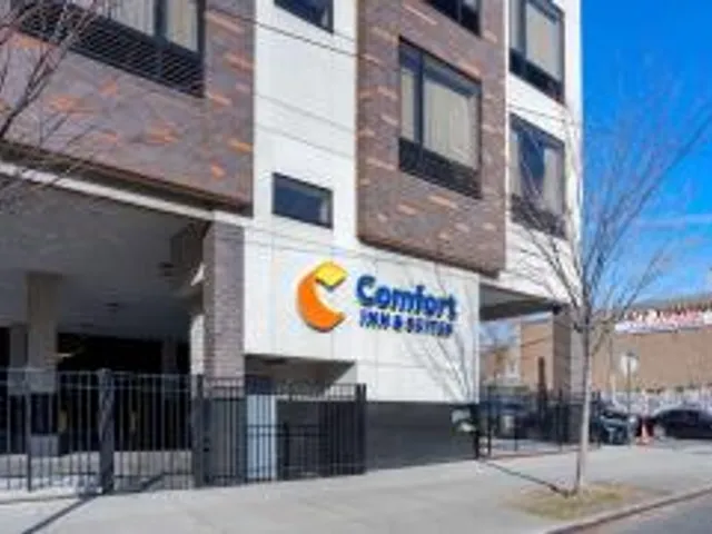 Comfort Inn & Suites near Stadium