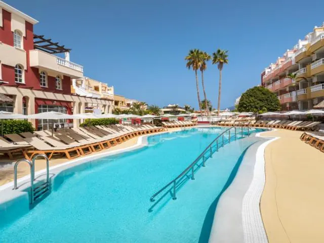 Servatur Isora Suites