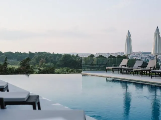 Joel Hotel