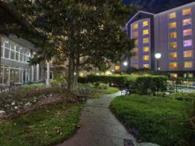 La Quinta Inn & Suites by Wyndham Orlando I Drive/Conv Ctr