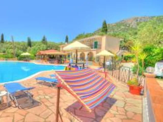 Mermaid Pool Studios and Bar