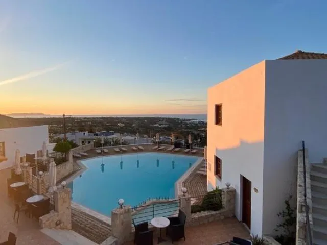 Amazones Village Suites