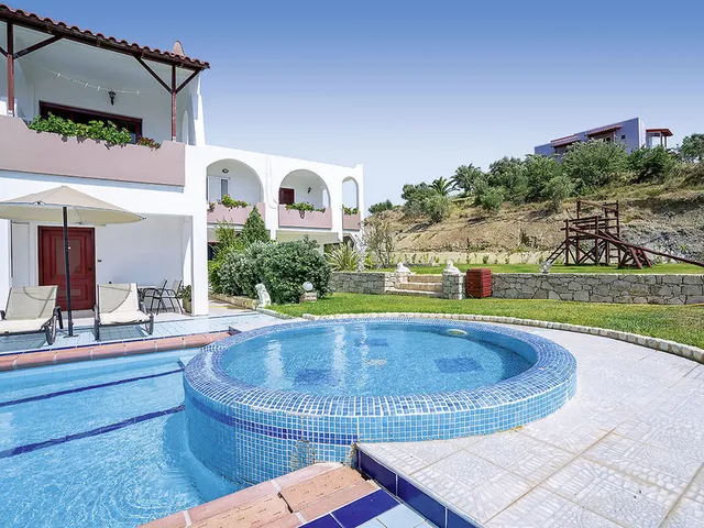 Anthos Apartments