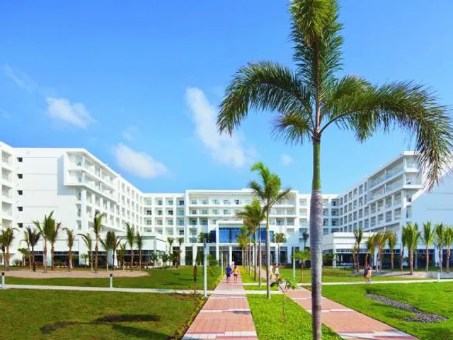 Hotel Riu Playa Blanca