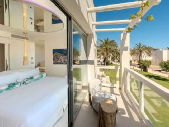 Destino Five Ibiza