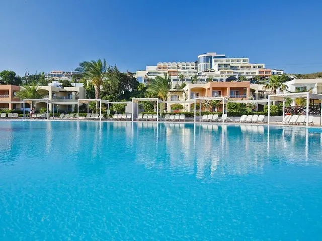 Kipriotis Maris Suites