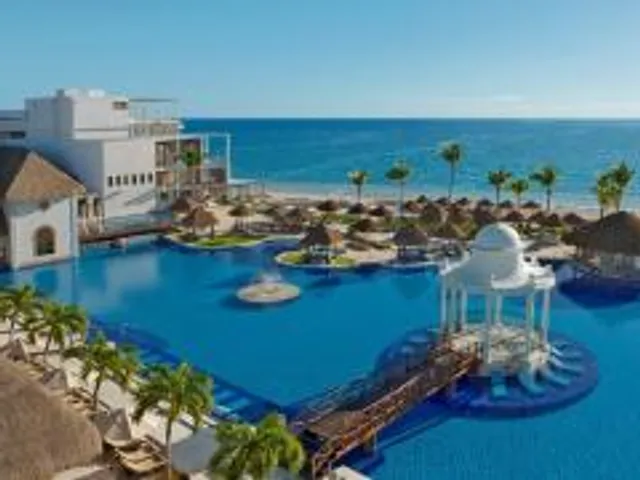 Dreams Sapphire Resort & Spa
