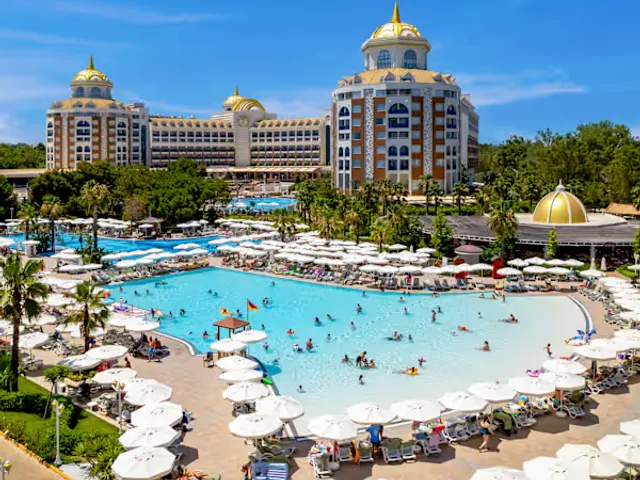 Delphin BE Grand