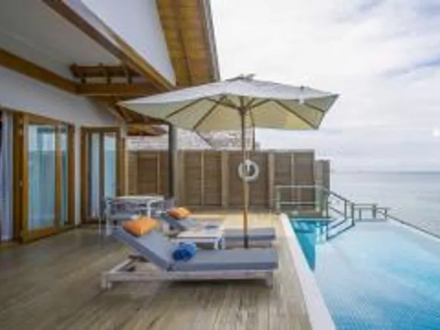 Emerald Faarufushi Resort & Spa