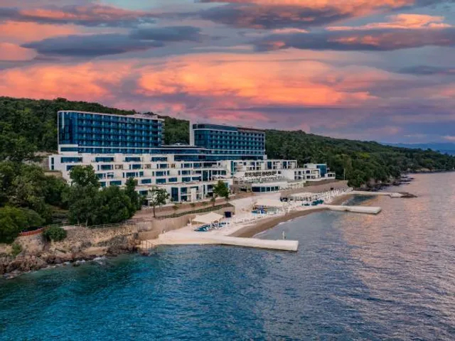 Hilton Rijeka Costabella Beach Resort & Spa