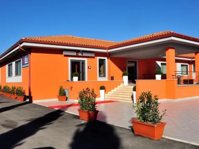 Hotel 325 Tor Vergata