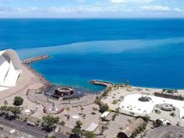 Hotel Adonis Plaza