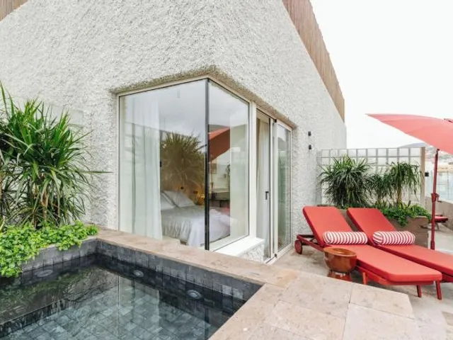 Hotel Taro Santa Cruz