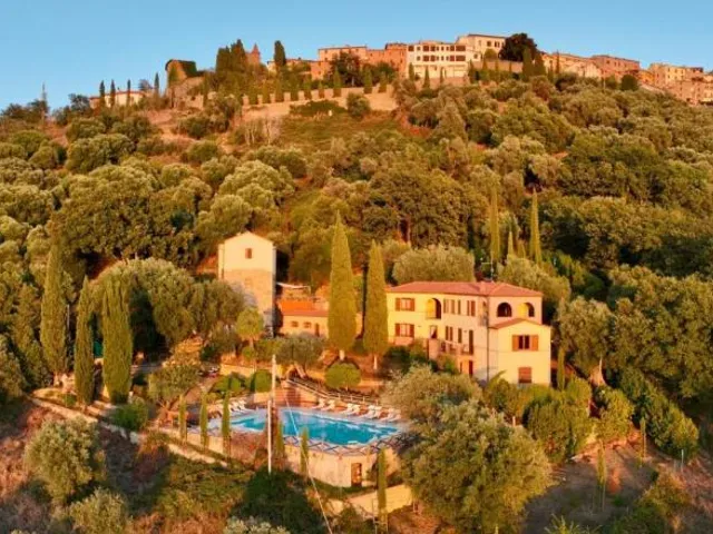 Madonna del Poggio B&B
