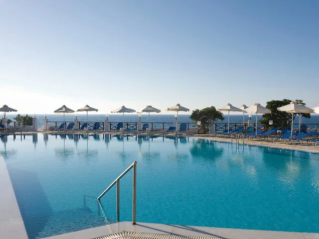 Maritimo Beach Hotel