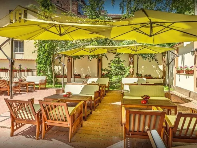 Hotel Aris