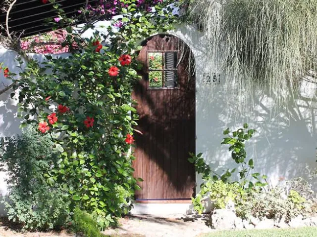 Windrose Bungalows