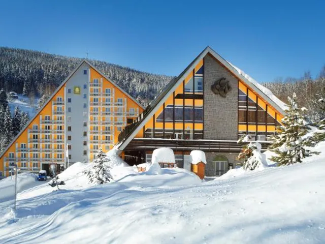 Pinia Hotel & Resort