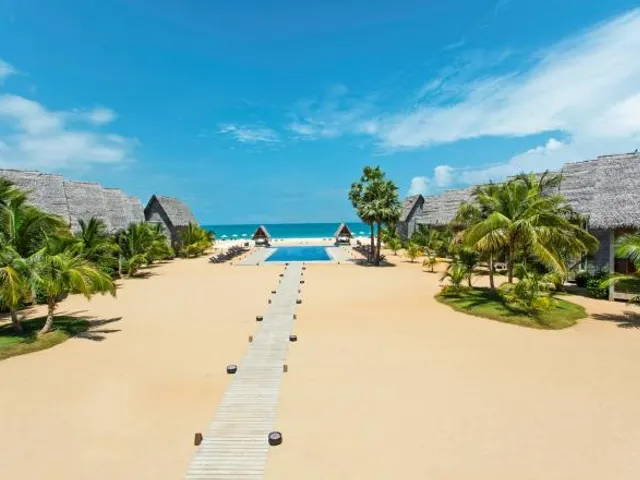 Maalu Maalu Resort & Spa