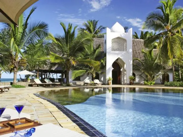 Sultan Sands Island Resort