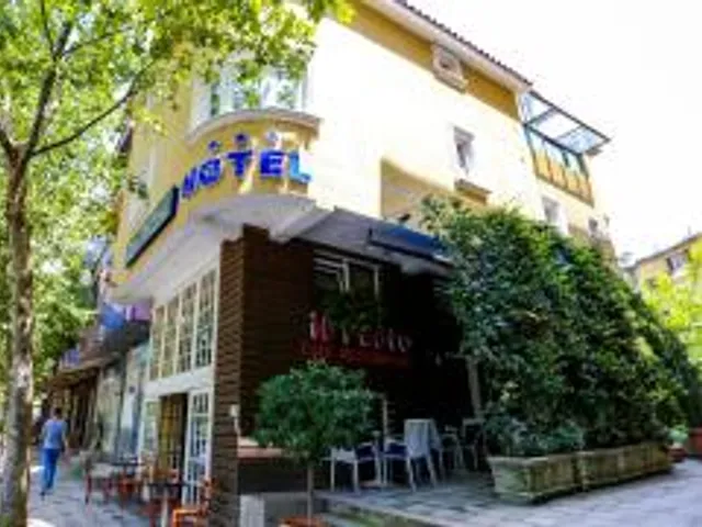 Hotel Town House