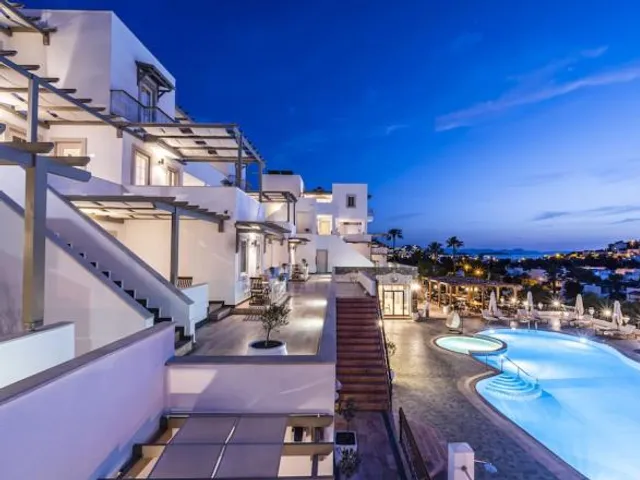 Elementa Boutique Hotel