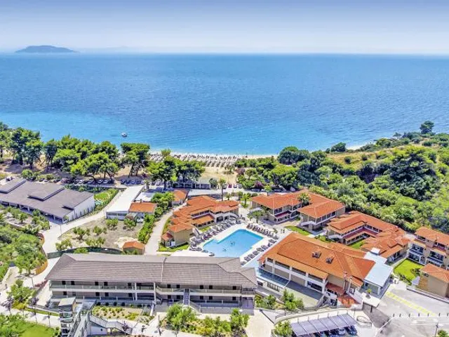 Lagomandra Hotel & Spa